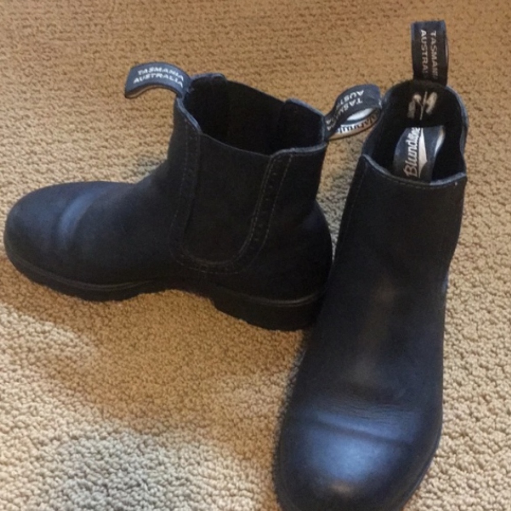 Black Blundstone Boots